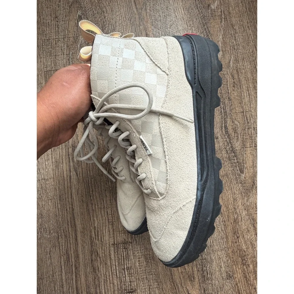 Vans‎ UltraRange EXO Hi MTE-1 OatmealBlack Suede Boots Mens 6.5 Womens 8 VN0A5KS